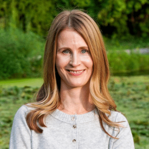 Headshot of Deirdre Brown.
